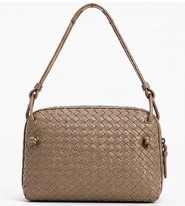 Sac à bandoulière en cuir véritable Gravs, fabriqué à la main, style bohème anglais, pour femmes - Product Image 2