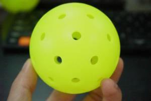 Balles de pickleball moulées en une seule pièce, 40 trous, 26g, approuvées USAPA, pour entraînement intérieur/extérieur, fourniture directe usine - Product Image 3