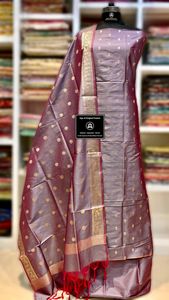 Luxuriöser Seiden-Punjabi-Anzug für Damen Traditionelles Salwar Kameez Set für Festliche Anlässe Hochzeitskollektionen und Einzelhandelsunternehmen - Product Image 2