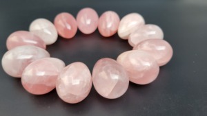 Natural Gemstone <b>Pink</b> Rose Quartz Polished Yoni Pearls Eggs Ladies <b>Drilled</b> Undrilled Valentine's Day Love Portable Ball Globe - Product Image 5