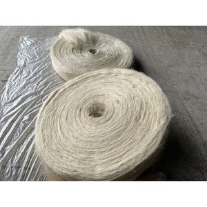 Filasse de jute 100 % naturelle brute, rouleau de fibre de jute biodégradable et écologique pour l'artisanat et l'usage textile - Product Image 1