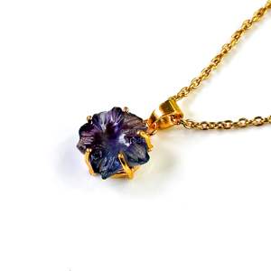 Colgante de flor de fluorita natural multicolor tallada, collar de piedra preciosa hecho a mano, joyería de flor de fluorita natural multicolor al por mayor - Product Image 5