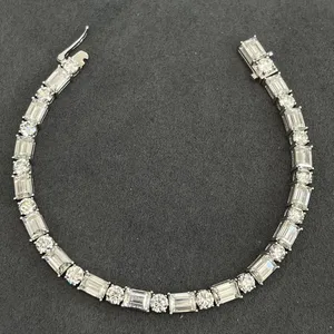 Pulsera de tenis de diamantes de corte esmeralda para mujer, chapada en rodio plateado, estilo vintage, joyería de boda cristiana, brazaletes de aleación - Product Image 3