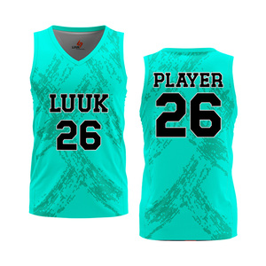 Uniformes de Baloncesto Personalizados con Cuello en V, 100% Poliéster, Transpirables y que Absorben la Humedad, para Hombres y Equipos - Product Image 3