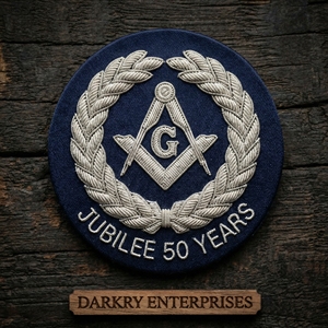 Écusson brodé personnalisé en fil d'argent pour les 50 ans du Jubilé, fait main, pour uniforme de franc-maçon - Product Image 1