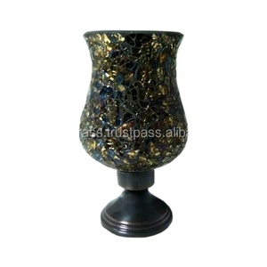 เชิงเทียนโคมไฟแก้วสีทองและสีดำ - Product Image 1