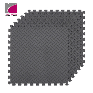 Alfombrilla de enclavamiento EVA de 10mm de espesor 60x60cm con patrón de hojas para espacios de CrossFit - Product Image 5