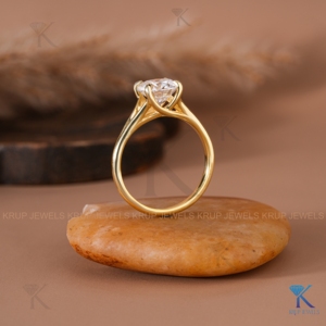 Anillo de compromiso solitario con diamante redondo cultivado en laboratorio E VVS2, oro amarillo macizo, tallo dividido de 4 puntas, CVD HPHT, joyería nupcial para mujer - Product Image 3