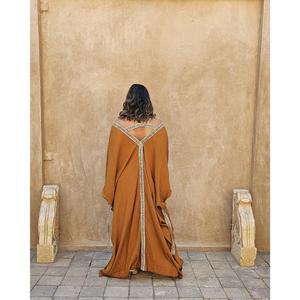 ชุดเดรสคาฟตันสไตล์โบฮีเมียนสำหรับผู้หญิง ทรงหลวม ปักลายสวยงาม ยาวแบบแม็กซี่ แขนทรงปีกค้างคาว เรียบร้อย เหมาะสำหรับใส่ไปรีสอร์ทหรือในช่วงรอมฎอน - Product Image 4