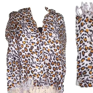 Écharpe en cachemire de luxe à motif léopard, douce, chaude et élégante, châle imprimé animal, enveloppe de mode hivernale, tour de cou confortable et stylé pour femme - Product Image 1