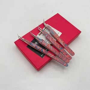 Pinzas para pestañas recubiertas de papel de mármol arcoíris, Etiqueta Privada, pinzas para pestañas de volumen probadas a mano de acero inoxidable japonés sostenible - Product Image 6