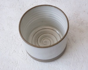 Minimalist Matte Ceramic <b>Utensil</b> <b>Holder</b> Two Tone Finish Strong Base Heat Resistant Durable <b>Kitchen</b> Countertop Storage Solution - Product Image 2
