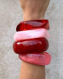 . Brazalete de Resina Floral Hecho a Mano, Brazalete Transparente con Brillantina, Joyería de Moda, Regalo para Mujeres y Niñas - Product Image 2