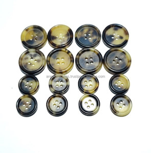 Service OEM/ODM, boutons en corne naturelle ronds à 4 trous, faits à la main, écologiques, nouvelle mode, accessoires de vêtements - Product Image 4