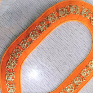 Collier maçonnique en amarante avec chaîne, doublure en velours orange, décoré de strass, tissu en velours de haute qualité avec collier en chaîne - Product Image 4
