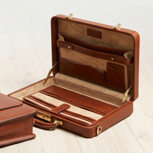 Classic Genuine Leather Briefcase Laptop Bag With Buckle Closure Large Capacity Unisex Handle Design Durable Briefcase Style - Product Image 1