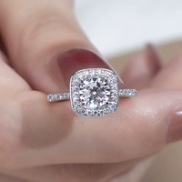 Bague de fiançailles pour femme en or 18 carats avec diamant rond, sertissage pavé, style classique, design géométrique, plaqué rhodium, certifiée IGI