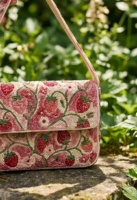 Mini pochette en perles de qualité supérieure pour femmes, motifs ornés, artisanat raffiné, pour la Saint-Valentin, soirée, nylon