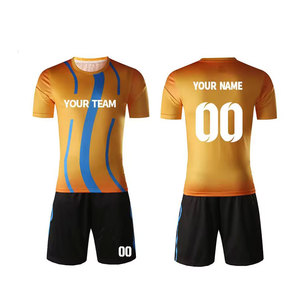 Maillot et short d'entraînement de football sublimés = Tenue de sport athlétique à manches courtes anti-humidité toutes saisons pour adulte - Product Image 1