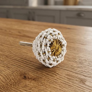 Poignée de meuble ronde tressée en bois, corne et laiton, faite à la main, design moderne, réglable, écologique, pour salon - Product Image 3