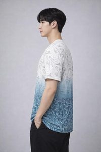 T-shirt en coton imprimé dégradé ombré pour homme |   Vêtements décontractés à coupe ample |   Manches courtes col rond |   Tissu doux et respirant pour un usage quotidien - Product Image 3
