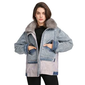 Chaqueta de Mezclilla para Mujer, OEM 2026, Personalizada, con Cuello de Piel Sintética, Lavada, para Invierno - Product Image 1