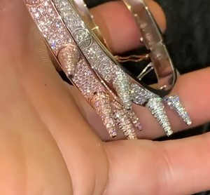 Bracelet manchette personnalisé style Hip Hop, serti de moissanite et de diamants, en argent sterling 925 plaqué or et or rose - Product Image 4