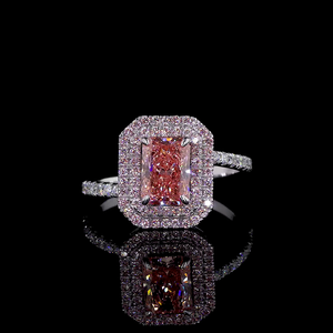 Anillo de Compromiso con Diamante Rosa Radiante Cultivado en Laboratorio con Doble Halo - Product Image 3