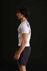 Ensemble de vêtements de yoga pour homme, t-shirt sans manches à col rond blanc en jersey compressif, short imprimé à carreaux sur le devant, 100% coton, séchage rapide, coupe ajustée - Product Image 3