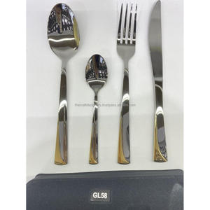 Juego de Cubiertos Negros Mate, Decoración de Mesa para Fiestas Navideñas, Juego de Cubiertos Elegantes Reutilizables, Juego de Cubiertos Negros de 4 Piezas - Product Image 3