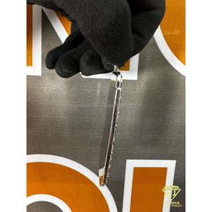 Colgante de Número con Incrustaciones de Diamantes de Lujo, con Texto Lateral Personalizado en Plata 925 con Diamantes Cultivados en Laboratorio - Product Image 5