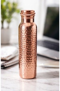 Recipiente para Agua de Cobre Puro Hecho a Mano con Acabado Texturizado, Juego de Botella y Vaso Personalizado - Product Image 3
