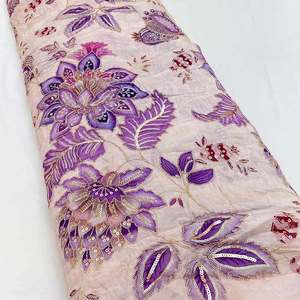 Tela estampada de viscosa crepé premium de la India para vestidos, kurtis y trajes de moda, exportación. - Product Image 3