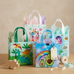 Sac cadeau d'anniversaire imprimé en non-tissé écologique de 7 pouces pour enfants, motif dessin animé, réutilisable, pour fête et shopping, vente directe - Product Image 1