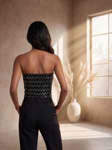 ชุดเดรสแฟชั่นสุดหรูแบบใหม่ ดีไซน์เซ็กซี่ ผ้าใยไผ่พรีเมียมถักโครเชต์ พิมพ์ลายดอกไม้สไตล์วินเทจ สำหรับผู้หญิง แบบไร้สาย ใส่ได้ทุกฤดู - Product Image 5