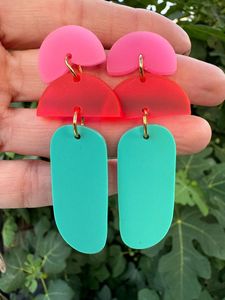 Boucles d'oreilles en résine faites à la main, bijoux uniques et colorés pour femmes, accessoires de mode légers pour les fêtes - Product Image 6