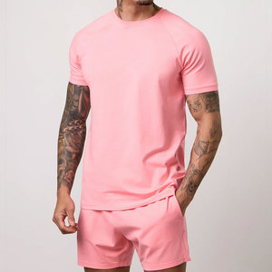 Commande en gros de ensembles deux pièces d'été pour hommes, personnalisables avec logo et couleur, respirants, 100% coton, imprimés sérigraphiés, style streetwear, directement de l'usine - Product Image 6