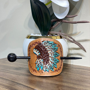 Barrette à cheveux en cuir véritable faite à la main avec motif floral Épingle à cheveux à motifs multiples avec bâton en bois Barrettes à cheveux pour femmes - Product Image 2