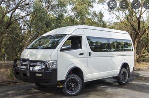 Toyota Hiace Bus, Precio Económico, Excelente Estado, Historial Limpio, Sin Problemas Ocultos, Listo para Viajes Largos, Transporte Comercial - Product Image 1