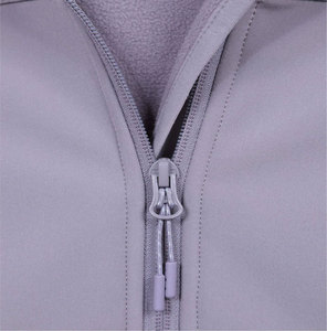 Veste softshell unisexe à capuche imperméable et coupe-vent pour l'automne, personnalisable avec logo frontal, mélange polyester/coton, pour le travail et la randonnée - Product Image 5