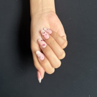 Faux ongles à presser ovales roses faits main avec nœud français, ongles en gelée blanc laiteux à coller, réutilisables et ajustables sur mesure