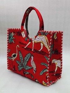 กระเป๋าสะพายไหล่ลายเสือแบบเย็บติดกันจากผ้าฝ้ายอินเดีย จัยปุริ - Product Image 1