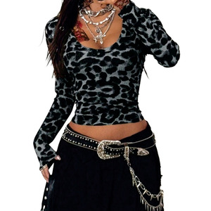 Top Corto Sexy con Estampado de Leopardo para Mujer, Manga Larga, Cuello en V, Ajustado, Tela Elástica, Ropa Urbana, Nuevo 2026, Suministro al por Mayor Personalizado OEM - Product Image 2