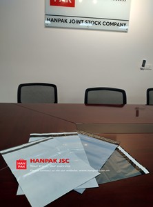 Precio de fábrica al por mayor Ziplock bolsa hecha por Hanpak Vietnam - Product Image 2