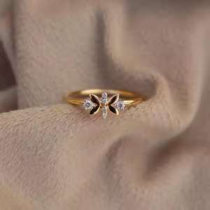 Anillo de Compromiso de Plata de Ley 925 con Diseño de Mariposa Delicado y Circonitas, Moderno, para Uso Diario, Regalo de Boda, Unisex para Mujer - Product Image 2