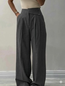 Pantalon tailleur à taille haute et jambes larges pour femme avec plis - Product Image 3
