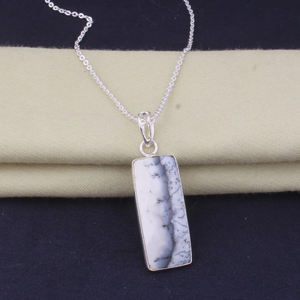 Collier pendentif opale dendritique naturelle au design tendance, en argent sterling 925, fait main, bijoux minimalistes délicats, cadeau pour femme - Product Image 2