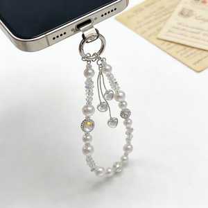 Chaîne de téléphone portable à paillettes et perles, avec nœud et pompon, en cristal, courte, pour poignet, porte-clés en cristal - Product Image 3