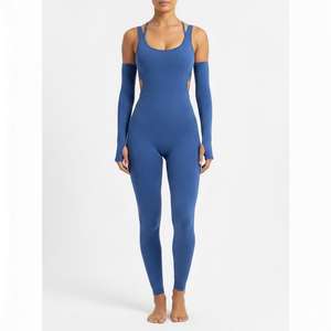 Traje de yoga con mangas desmontables con orificios para los pulgares, sujetador incorporado y diseño de espalda cruzada. - Product Image 1