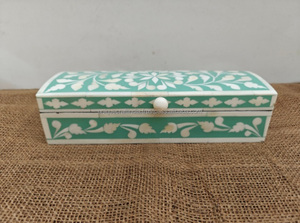 Caja decorativa de resina y hueso de estilo animal elegante de 6x4, solución de almacenamiento pulida ecológica para regalos de joyería coleccionables - Product Image 3